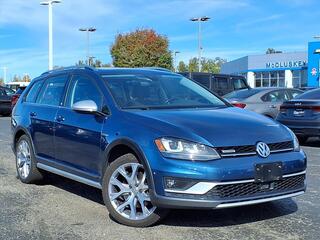 2017 Volkswagen Golf Alltrack for sale in Cincinnati OH