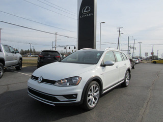 2017 Volkswagen Golf Alltrack for sale in Toledo OH