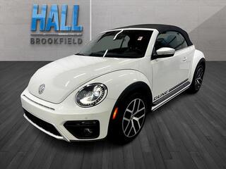 2017 Volkswagen Beetle Convertible for sale in Brookfield WI