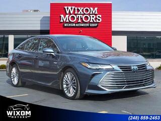 2019 Toyota Avalon Hybrid