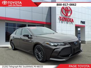 2019 Toyota Avalon Hybrid for sale in Southfield MI