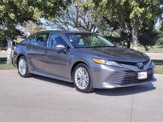 2018 Toyota Camry Hybrid for sale in Grimes IA