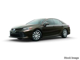 2018 Toyota Camry Hybrid for sale in Burnsville MN
