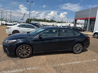 2016 Toyota Avalon
