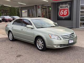 2005 Toyota Avalon