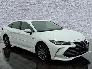 2020 Toyota Avalon Hybrid for sale in Bourbonnais IL