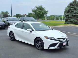 2022 Toyota Camry for sale in Burnsville MN