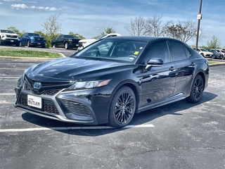 2022 Toyota Camry Hybrid