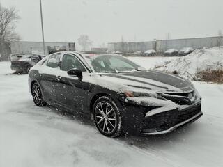 2023 Toyota Camry Hybrid for sale in Southfield MI