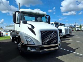 2025 Volvo Vnl