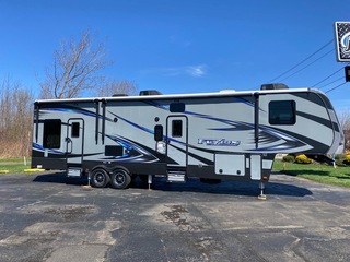 1987 Keystone Fuzion