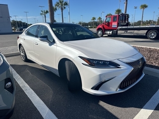 2019 Lexus ES 350