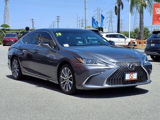 2019 Lexus ES 350