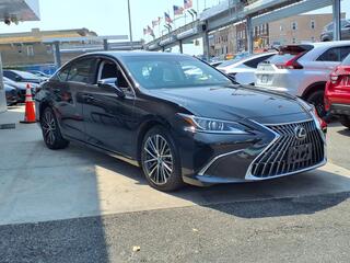 2022 Lexus ES 250