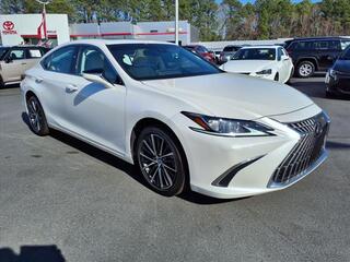 2024 Lexus ES 250