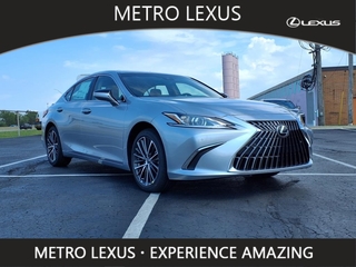 2025 Lexus ES 300h