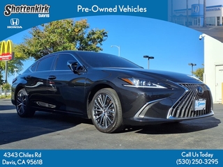 2025 Lexus ES 300h