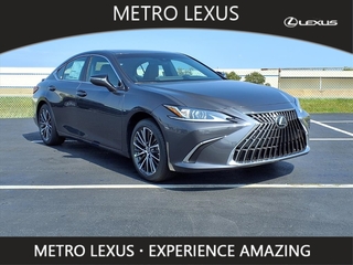 2025 Lexus ES 300h for sale in Cleveland OH