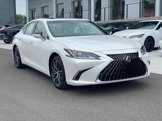 2024 Lexus ES 300h