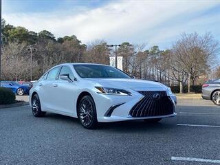 2025 Lexus ES 300h