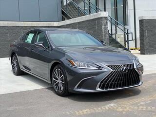 2025 Lexus ES 300h