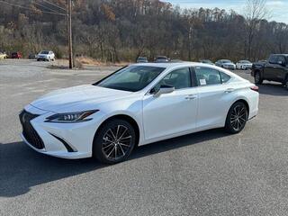 2025 Lexus ES 350