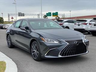 2025 Lexus ES 350