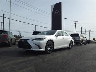 2024 Lexus ES 300h for sale in Toledo OH