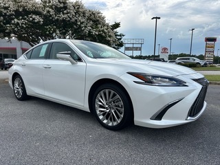 2023 Lexus ES 300h