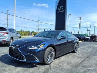 2025 Lexus ES 300h for sale in Toledo OH