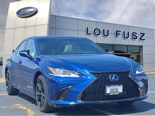 2022 Lexus ES 300h