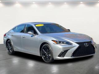 2022 Lexus ES 300h