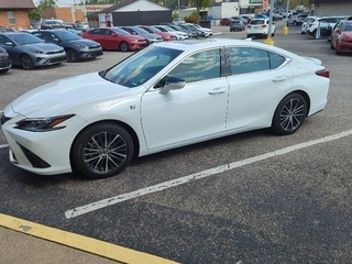 2023 Lexus ES 350