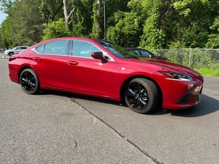 2022 Lexus ES 350