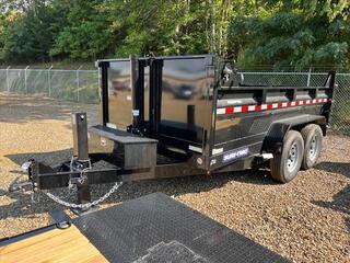 1995 Sure Trac ST82INX12 HD LP W HYDRAUL for sale in Asheville NC