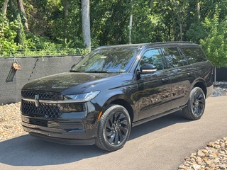 2025 Lincoln Navigator