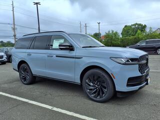 2025 Lincoln Navigator