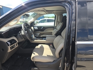 2024 Lincoln Navigator