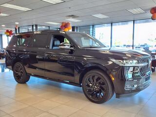 2025 Lincoln Navigator L