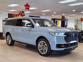 2025 Lincoln Navigator L