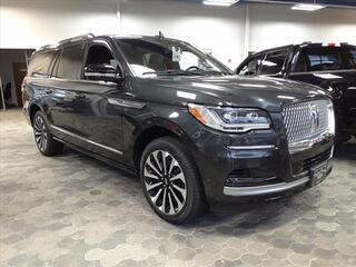 2023 Lincoln Navigator L