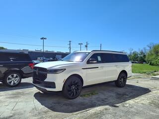 2025 Lincoln Navigator L