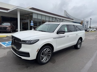 2025 Lincoln Navigator L