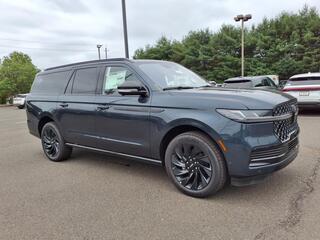 2025 Lincoln Navigator L