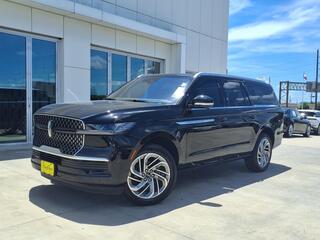 2025 Lincoln Navigator L