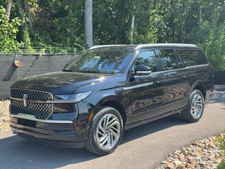 2025 Lincoln Navigator L