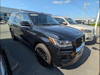 2022 Lincoln Navigator L
