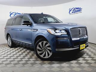 2022 Lincoln Navigator L