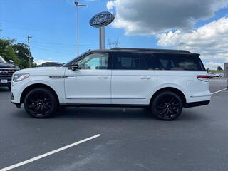 2023 Lincoln Navigator L