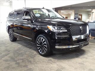 2023 Lincoln Navigator L